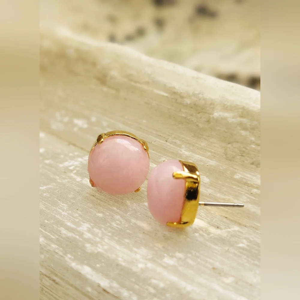 Elegant Soft Light Pink Stud Earrings In 18K Gold Plated